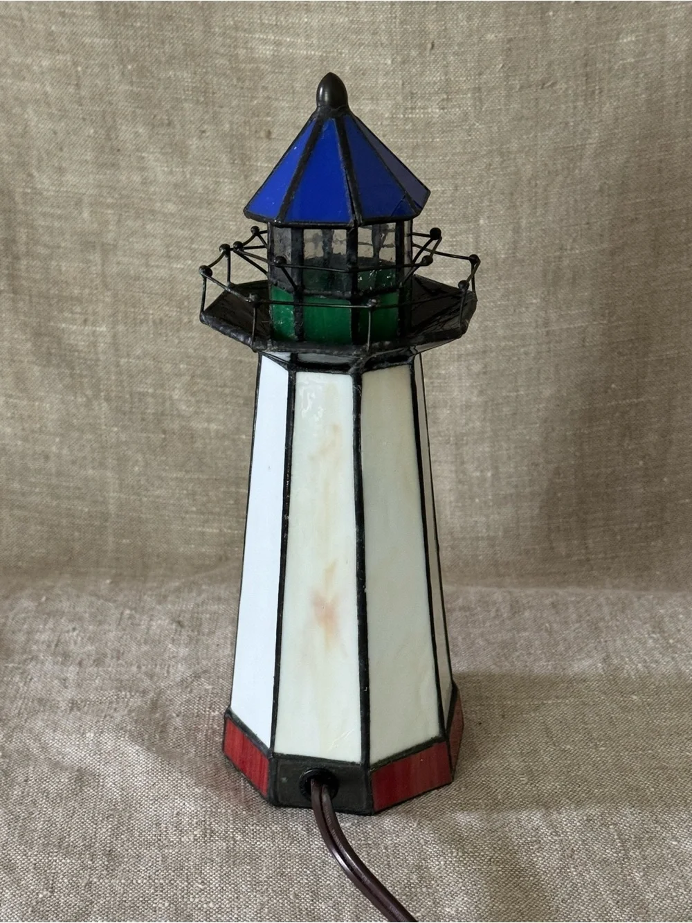 vintage stained glass lighthouse lamp - Picture 5 of 14